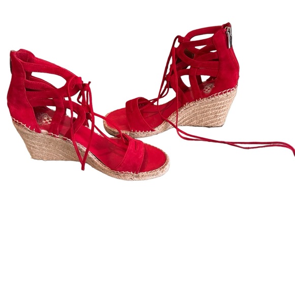 Like New Vince Camuto Wedges - Picture 3 of 8